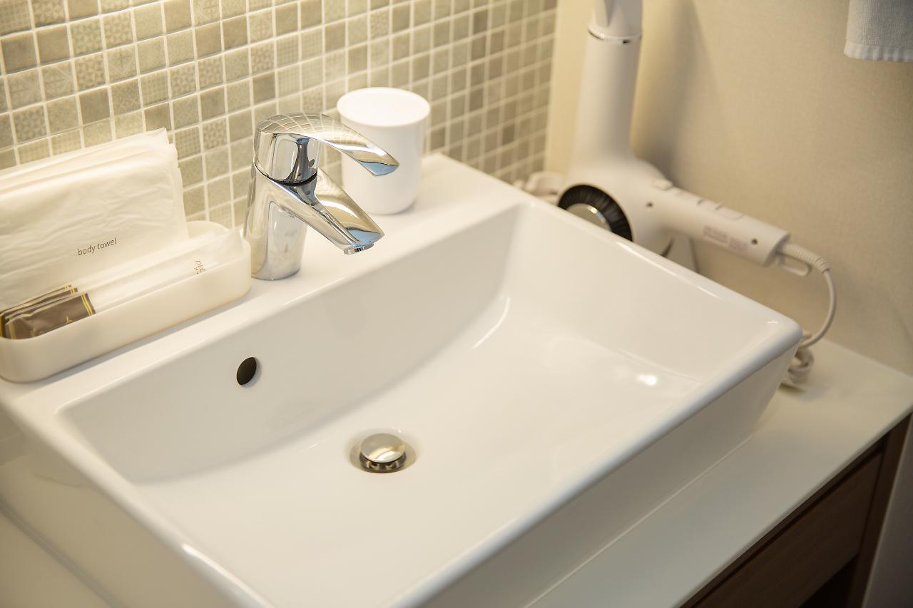 Grand Base Hiroshima Ekimae Apart otel Dış mekan fotoğraf