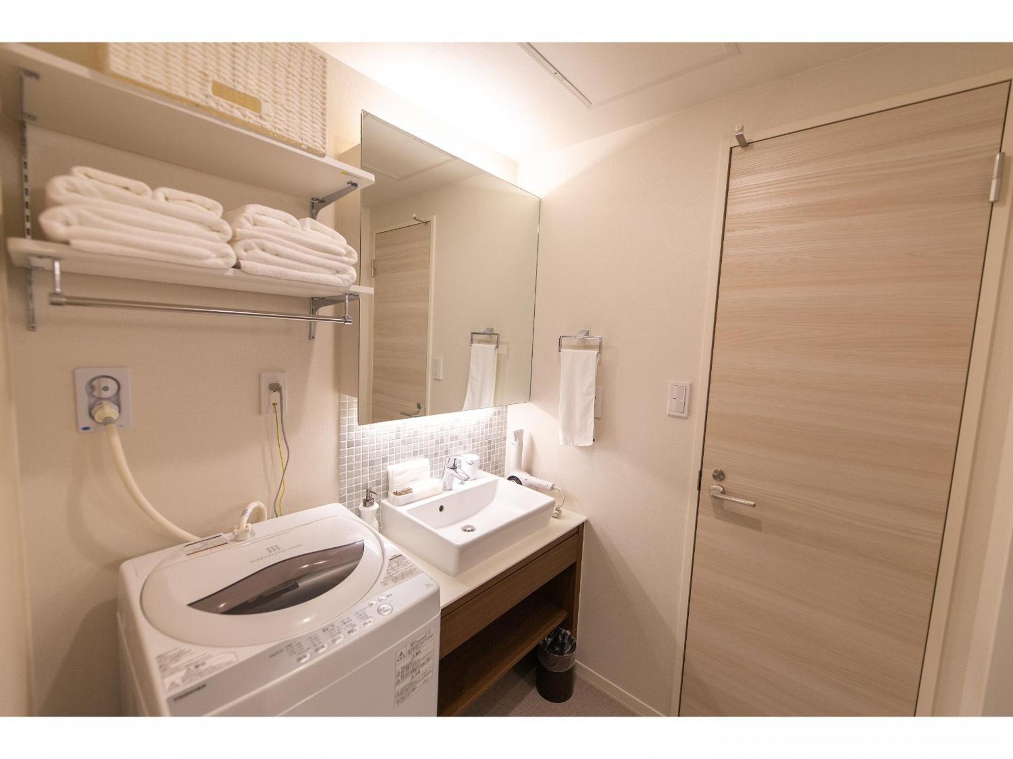 Grand Base Hiroshima Ekimae Apart otel Dış mekan fotoğraf